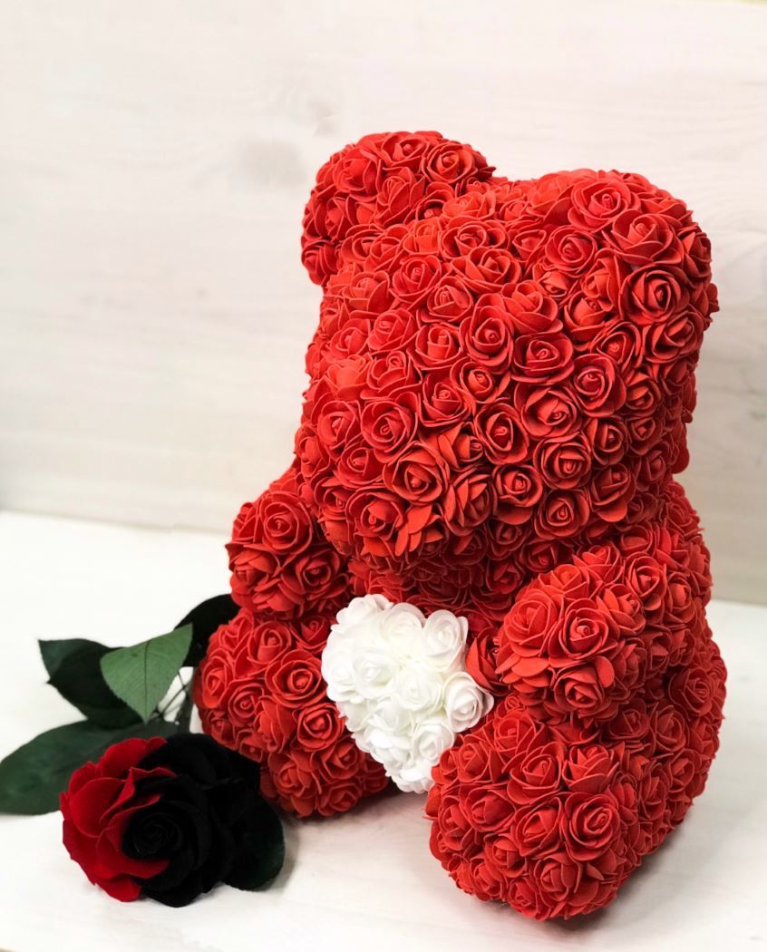 Мишка красный с сердцем